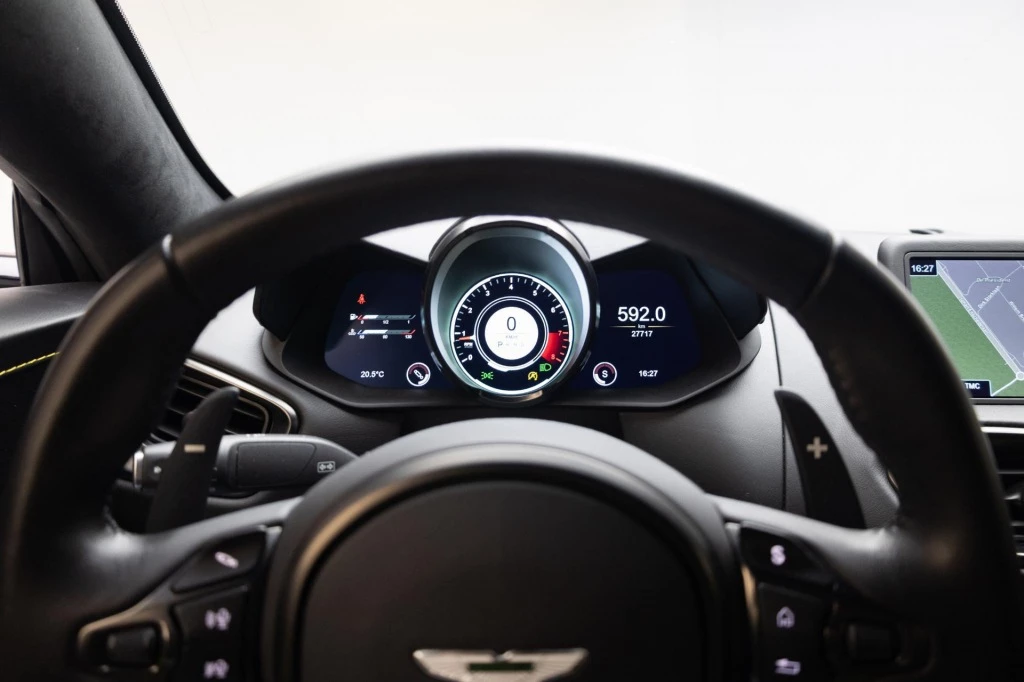 Hoofdafbeelding Aston Martin V8 Vantage