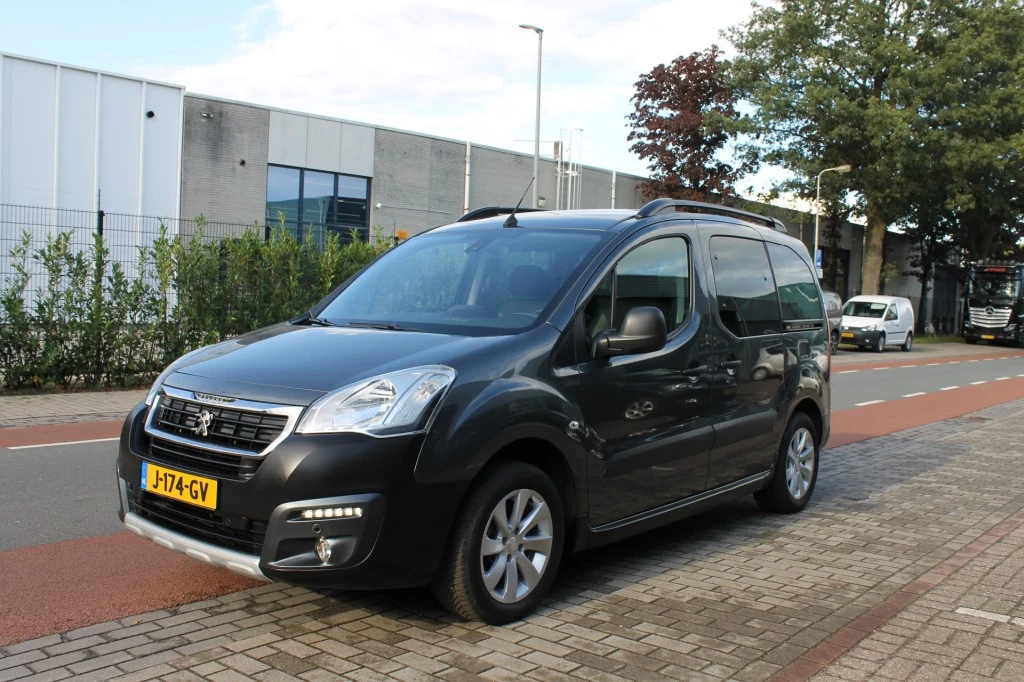 Hoofdafbeelding Peugeot Partner
