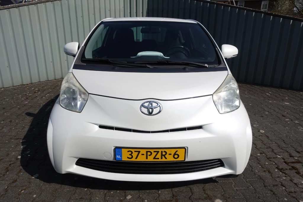 Hoofdafbeelding Toyota iQ