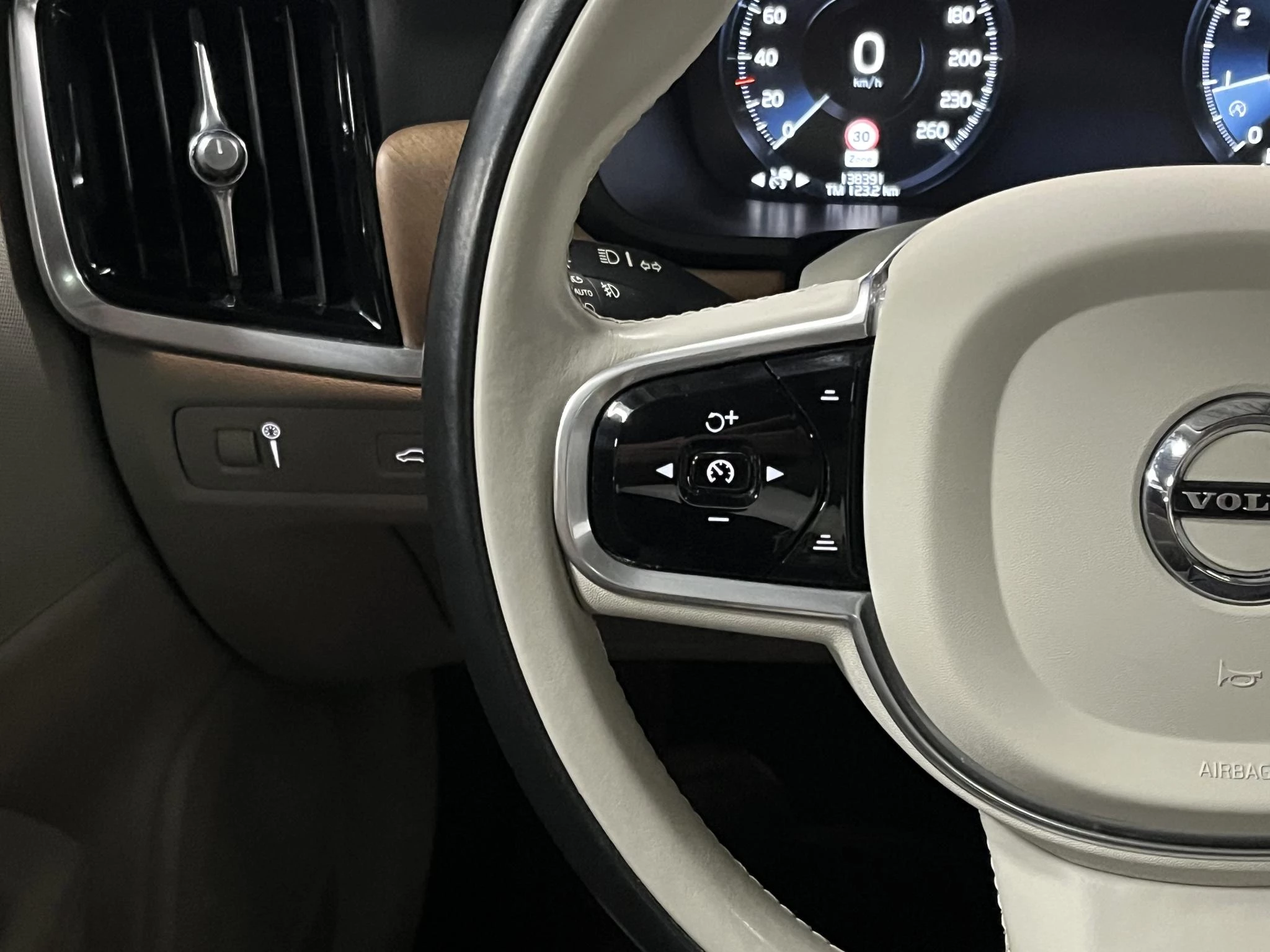 Hoofdafbeelding Volvo V90