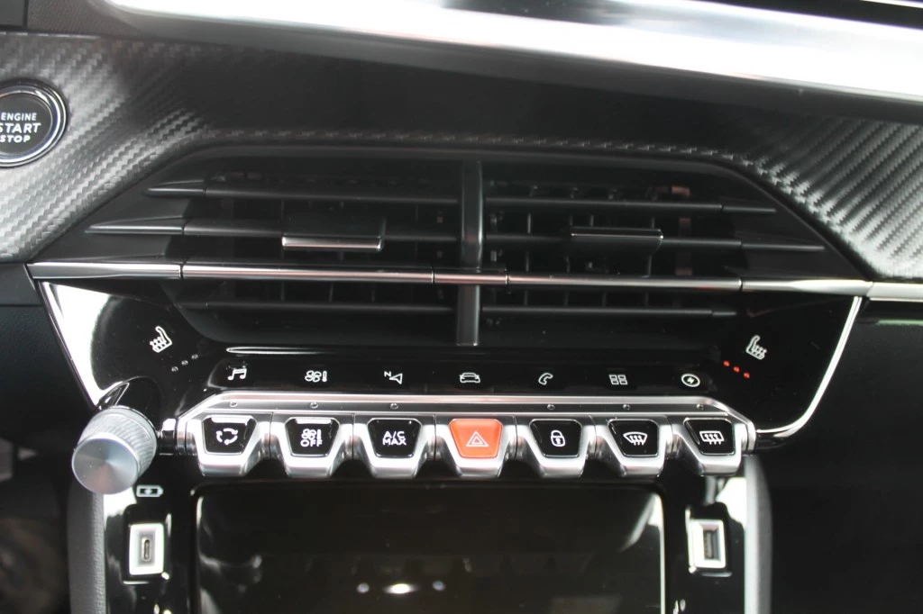 Hoofdafbeelding Peugeot e-208