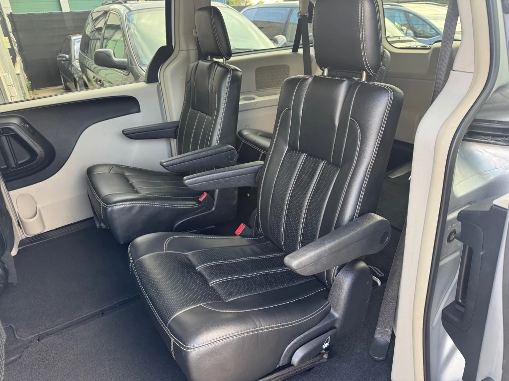 Hoofdafbeelding Chrysler Town Country