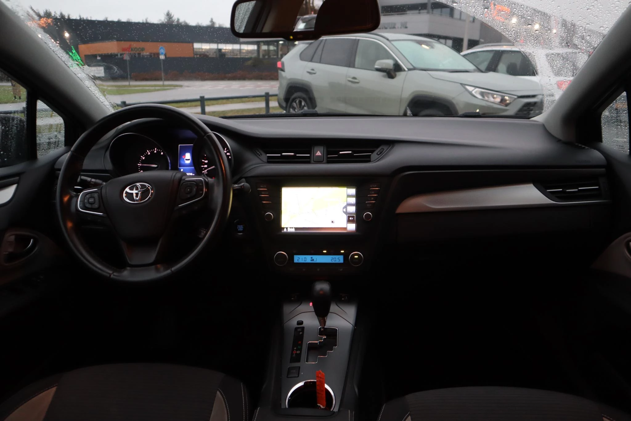 Hoofdafbeelding Toyota Avensis