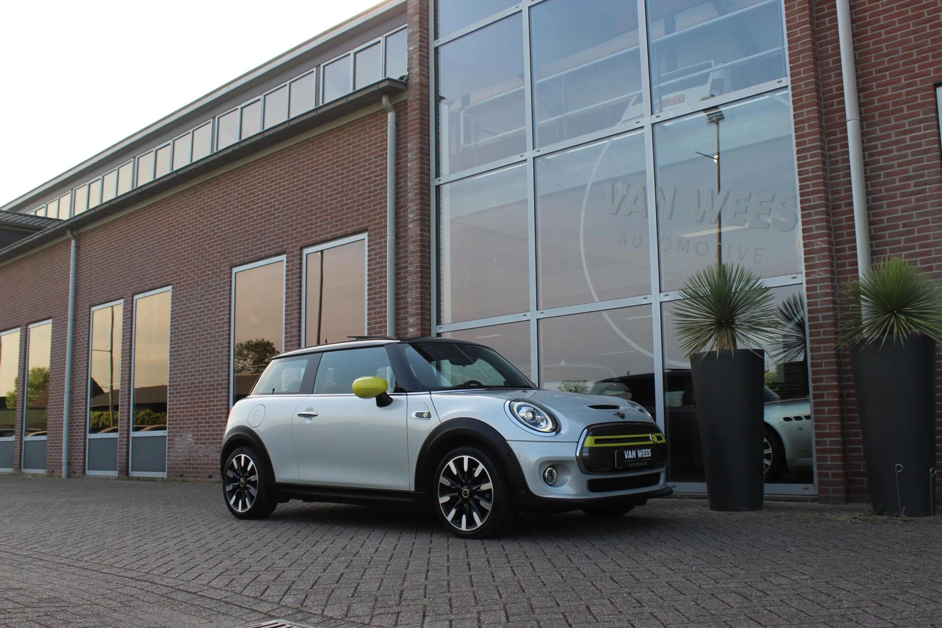 Hoofdafbeelding MINI Electric