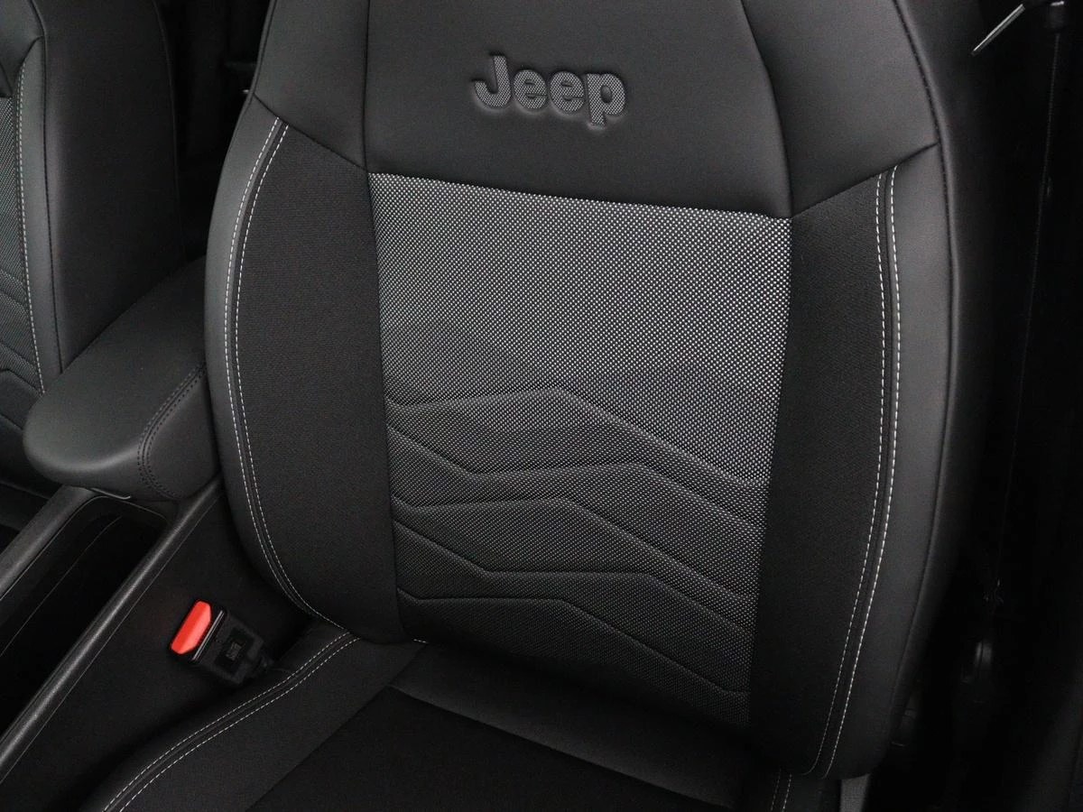 Hoofdafbeelding Jeep Avenger