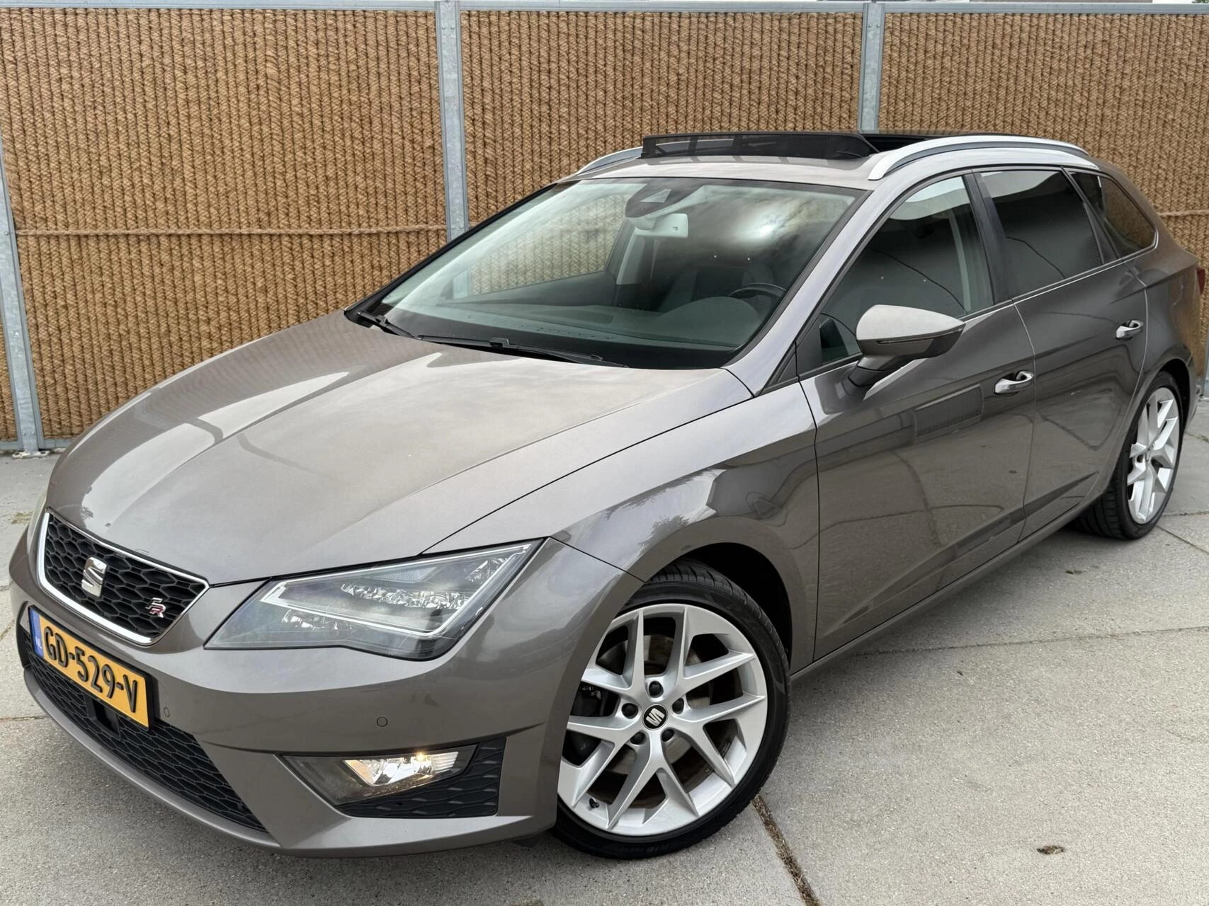 Hoofdafbeelding SEAT Leon