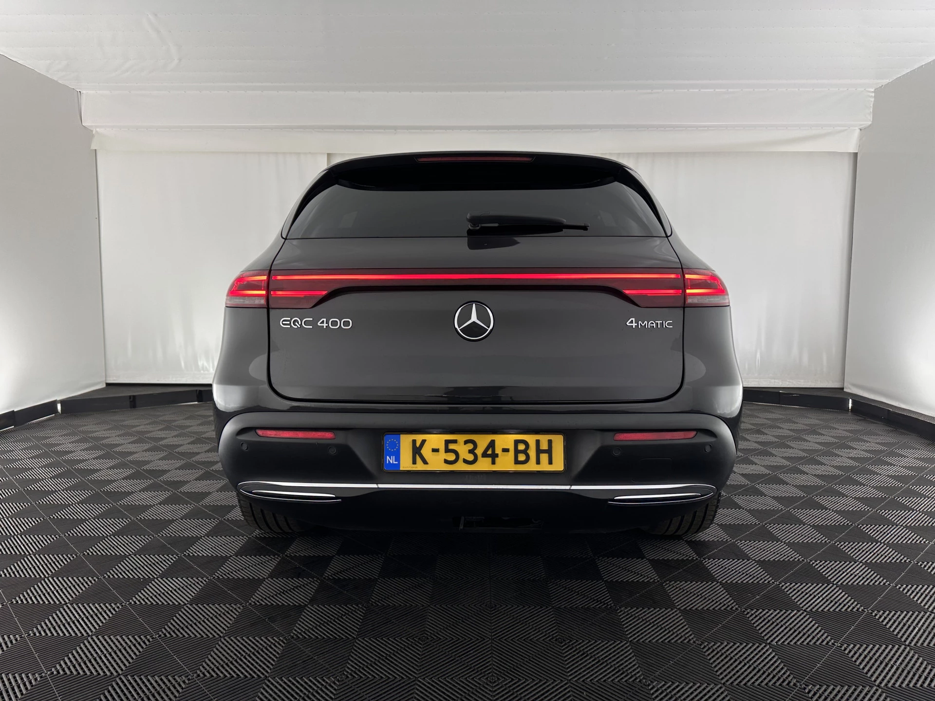 Hoofdafbeelding Mercedes-Benz EQC