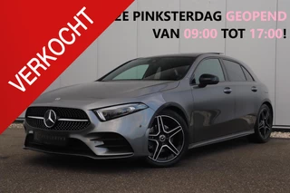 Mercedes-Benz A-klasse 180 AMG Night Pakket Automaat Panoramadak Sfeerverlichting Keyless Half Leder Full LED 18 inch Widescreen Navigatie Camera Stoelverwarming