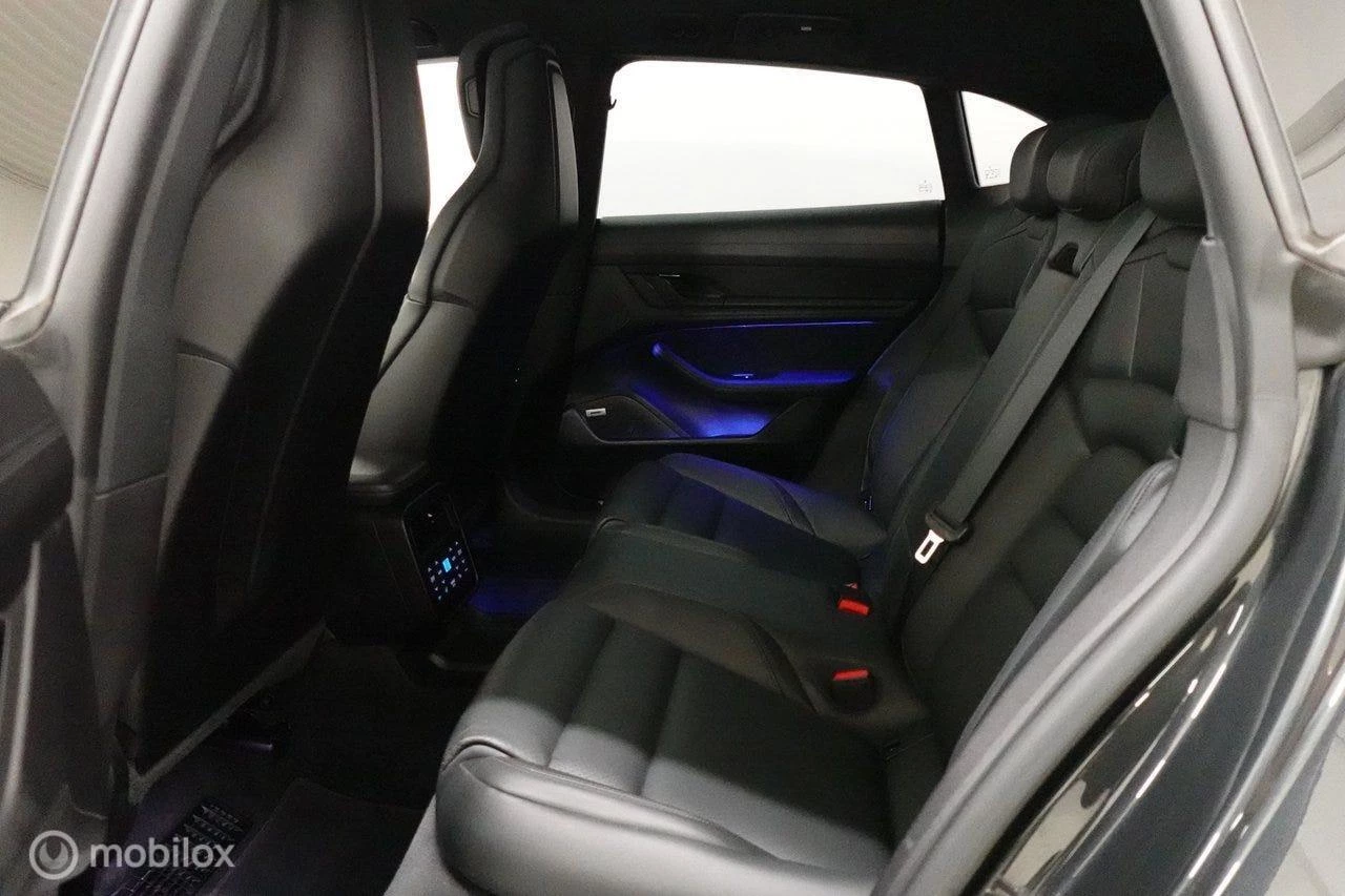 Hoofdafbeelding Porsche Taycan