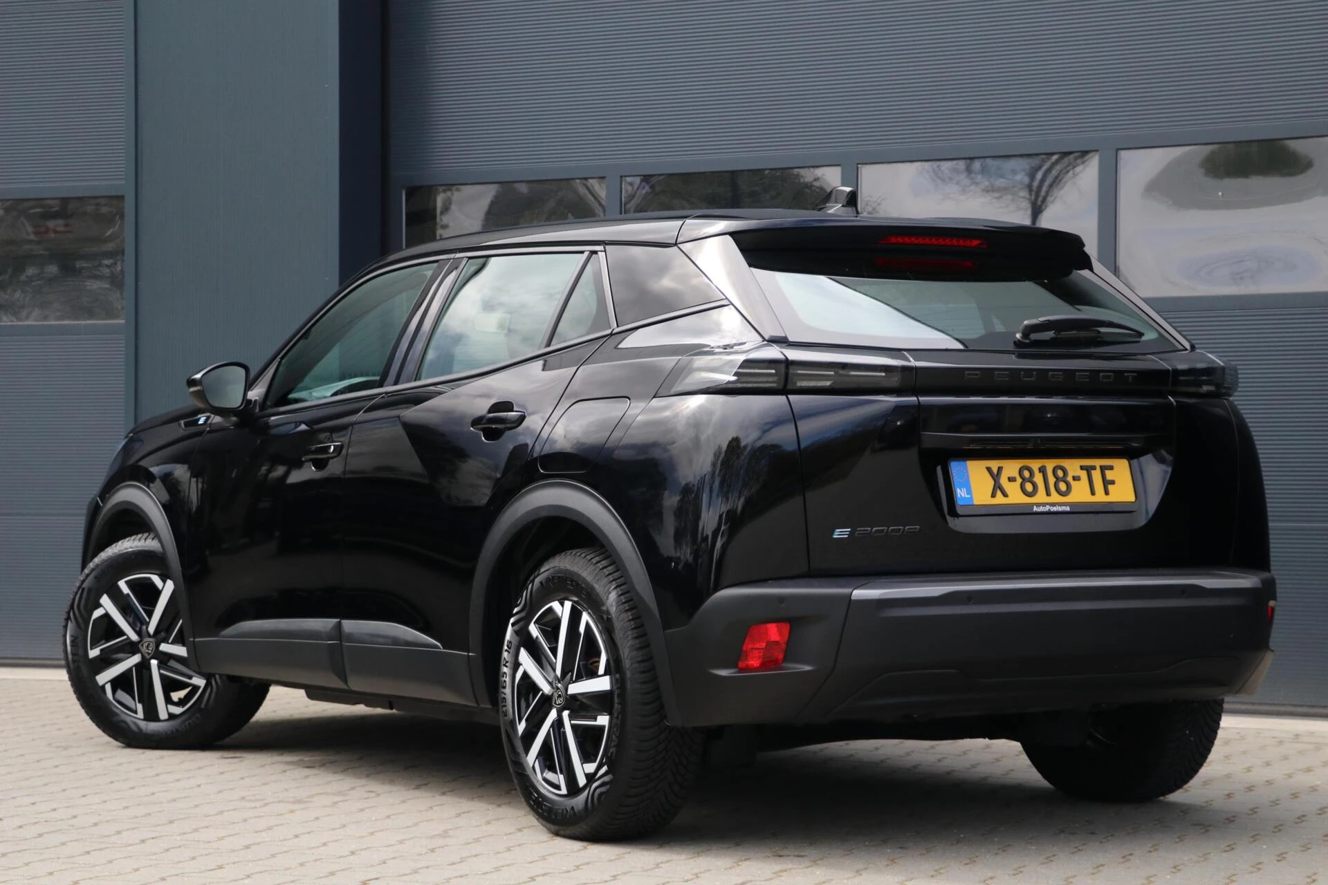 Hoofdafbeelding Peugeot e-2008