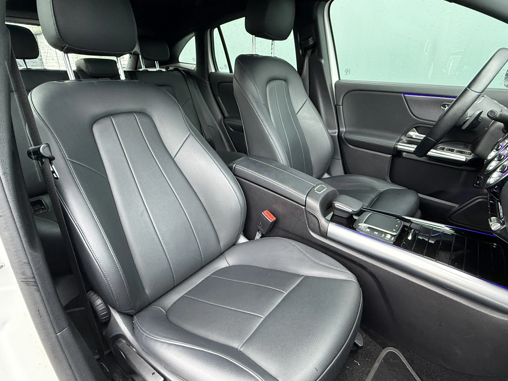 Hoofdafbeelding Mercedes-Benz EQA