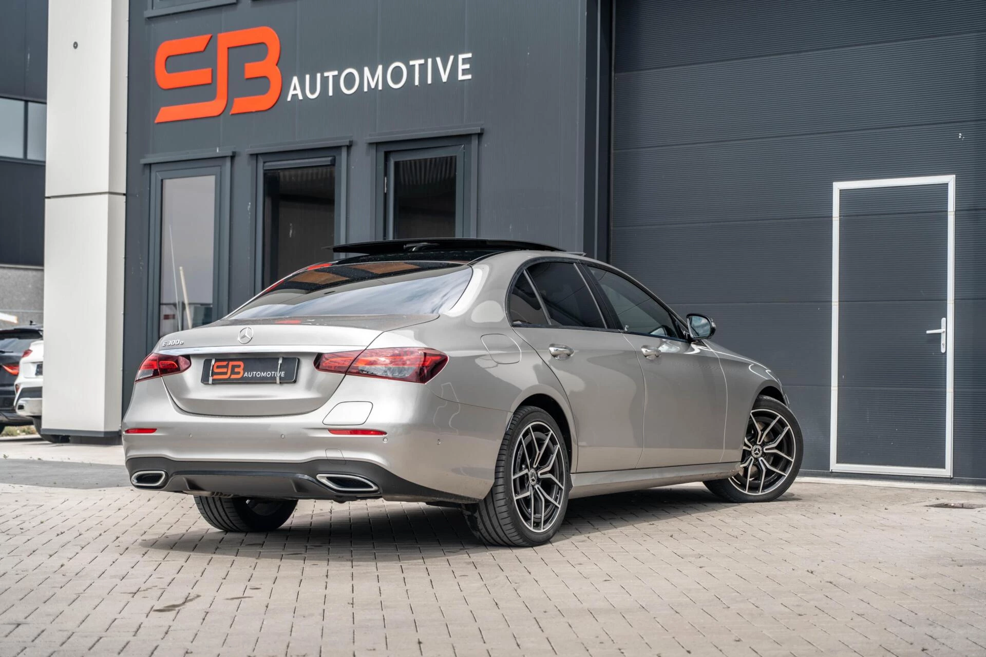 Hoofdafbeelding Mercedes-Benz E-Klasse