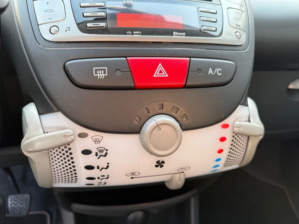 Hoofdafbeelding Peugeot 107