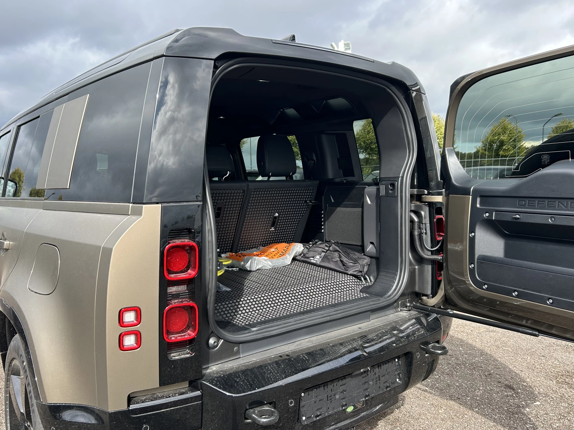 Hoofdafbeelding Land Rover Defender