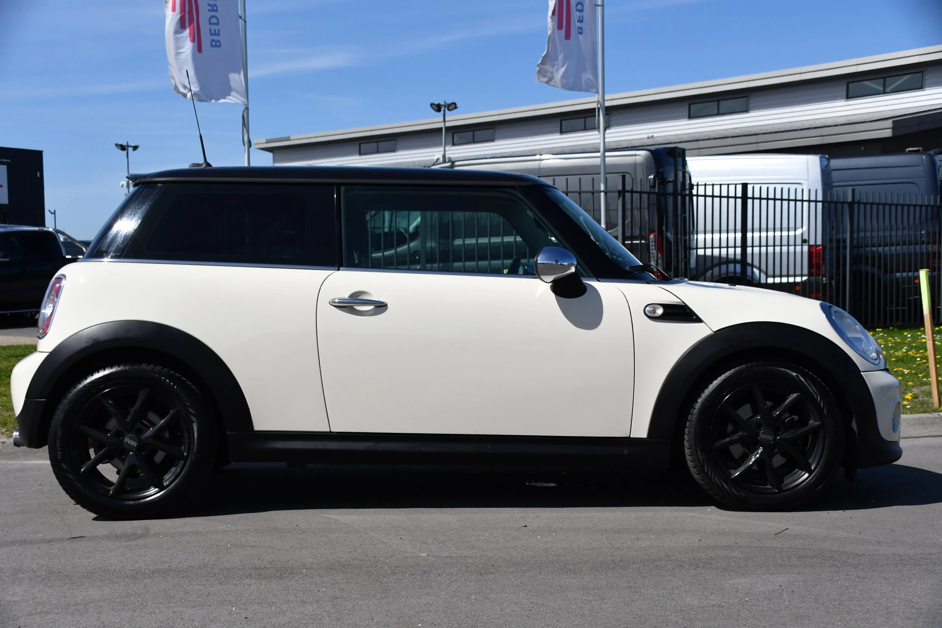 Hoofdafbeelding MINI One