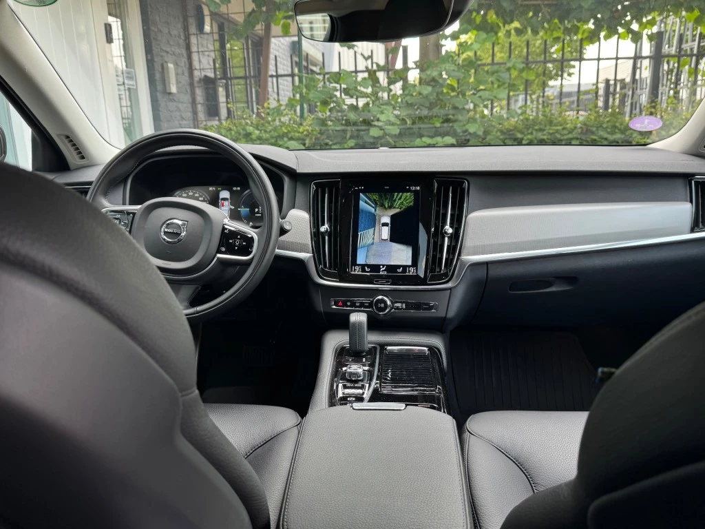 Hoofdafbeelding Volvo V90