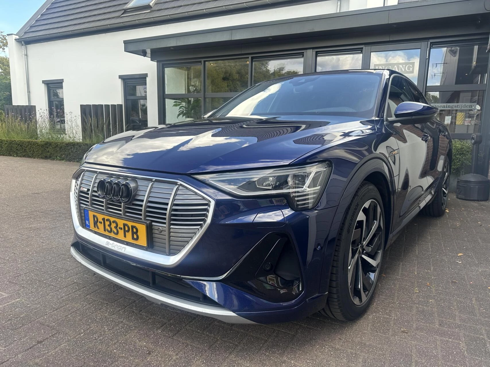 Hoofdafbeelding Audi e-tron