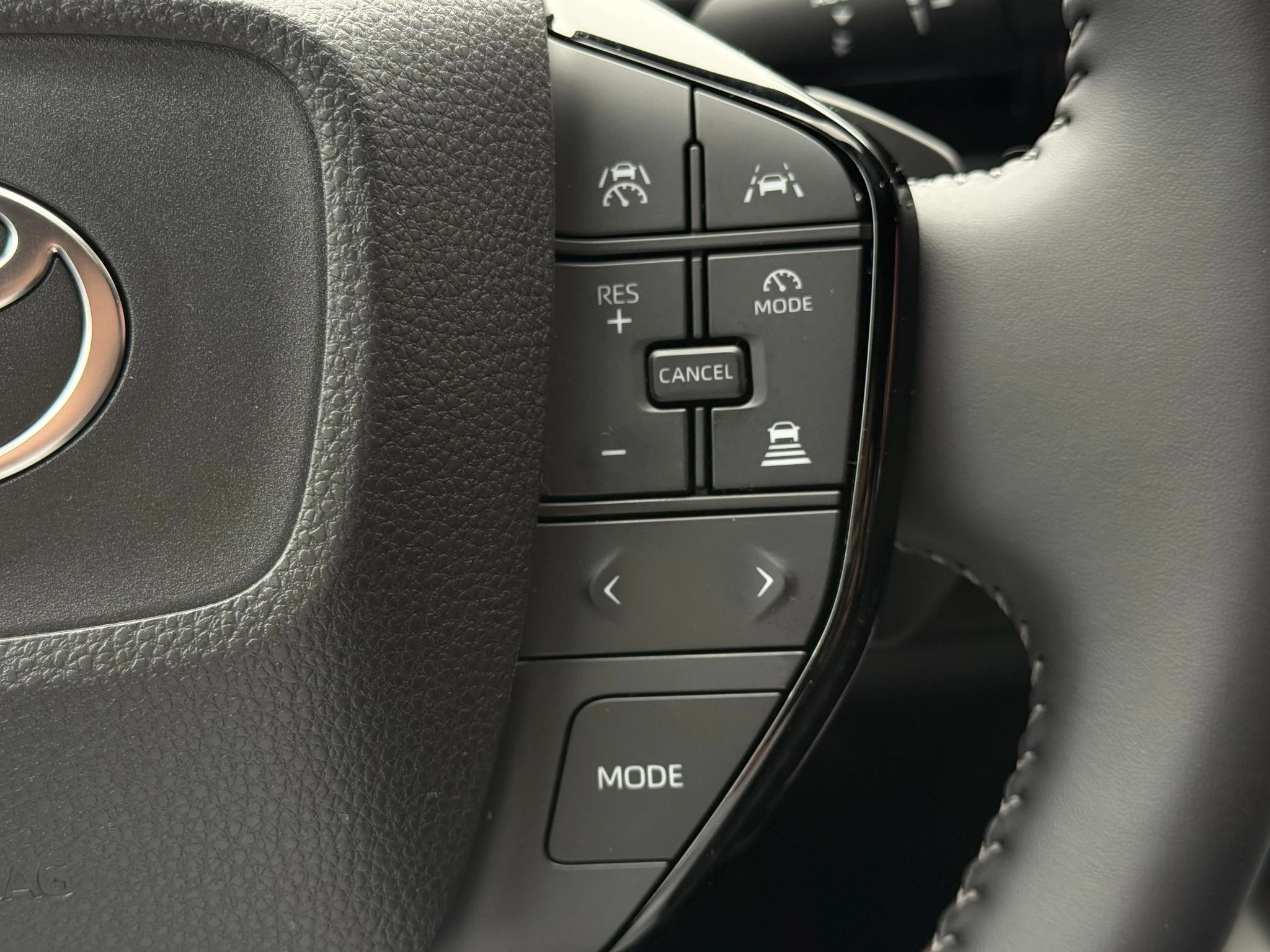 Hoofdafbeelding Toyota C-HR+