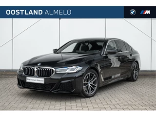 BMW 5 Serie 520i High Executive M Sport Automaat / Comfortstoelen / Achteruitrijcamera / Laserlight / Stoelverwarming