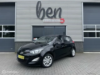 Hoofdafbeelding Hyundai i20 Hyundai i20 1.2i i-Motion 2e Eig 5DRS Airco