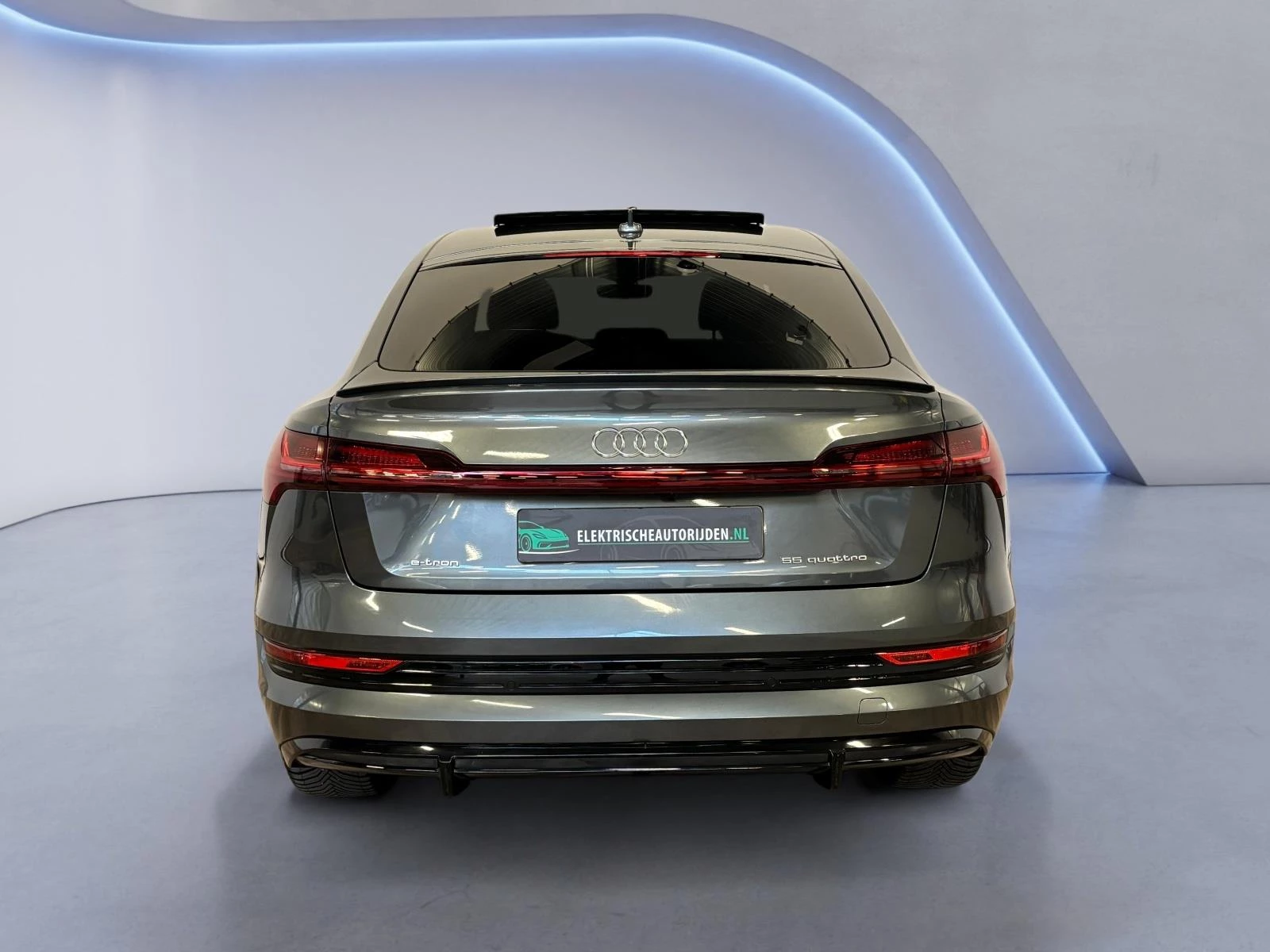 Hoofdafbeelding Audi e-tron