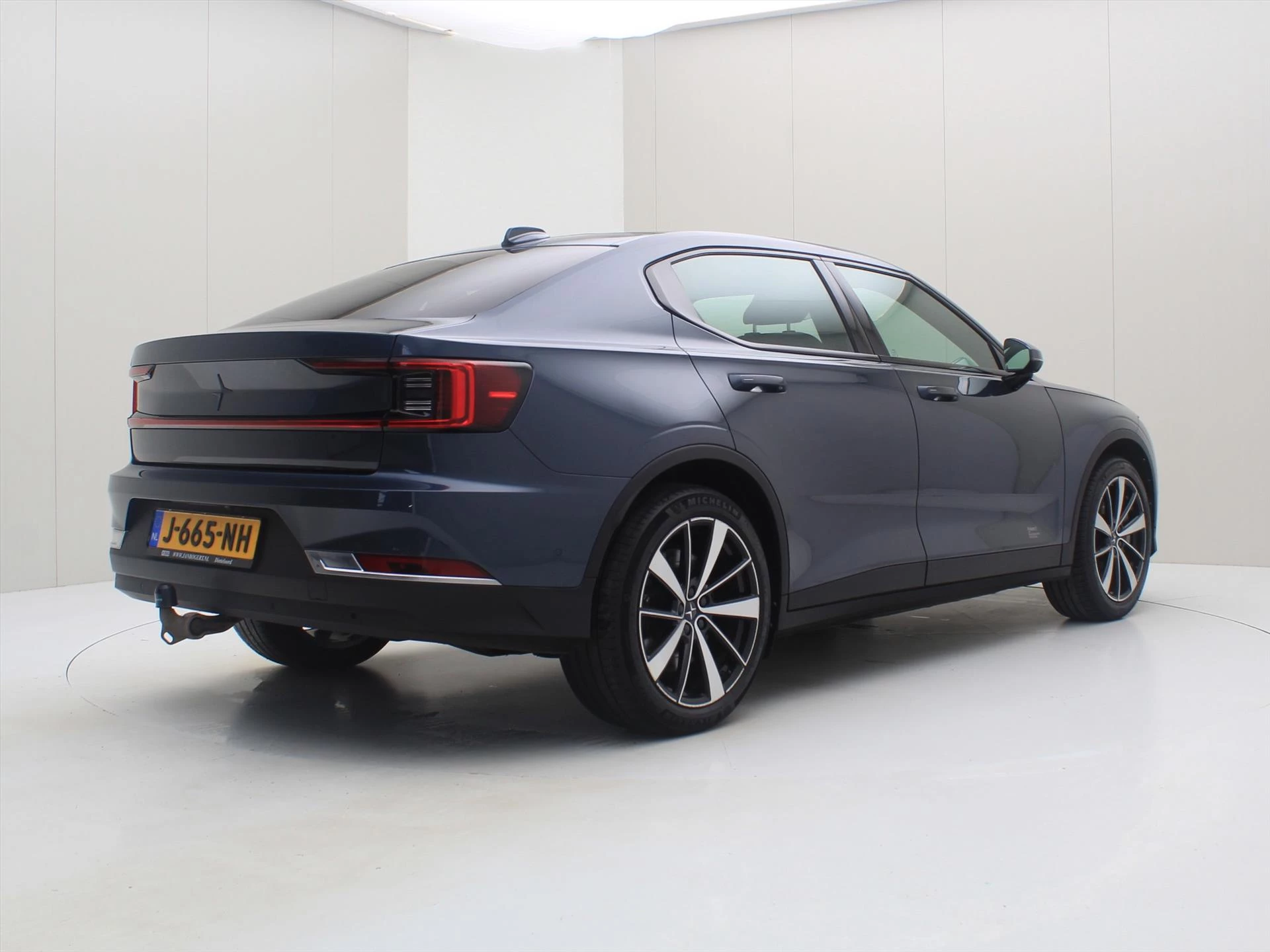 Hoofdafbeelding Polestar 2