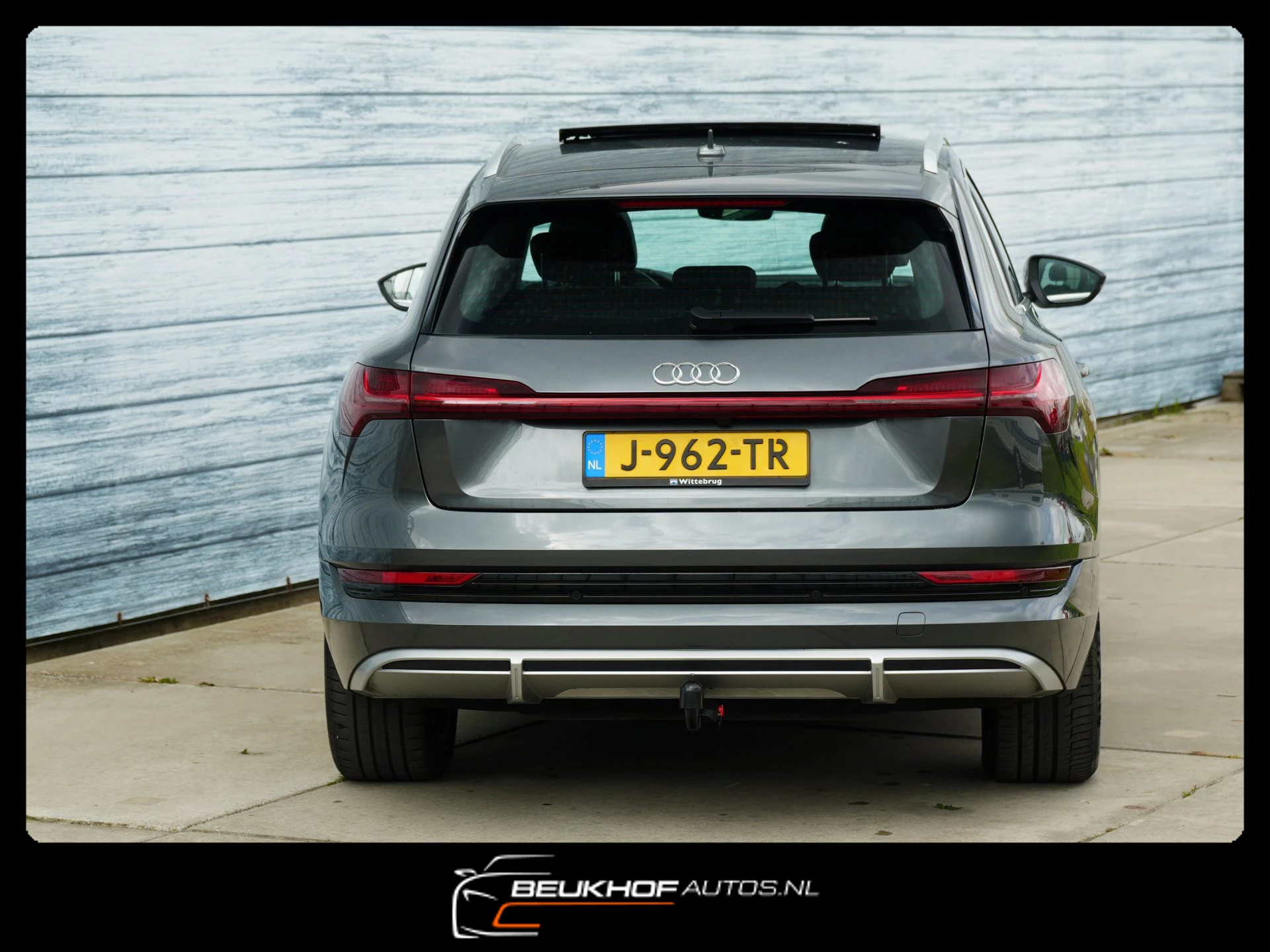 Hoofdafbeelding Audi e-tron