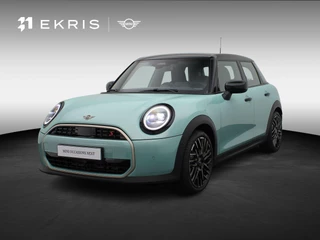 MINI 5-Deurs Cooper S Favoured + Pakket S + Parking Assistant + Driving Assistant + Elektrisch verwarmde voorstoelen + Comfort Access + Stuurwielrand verwarmd