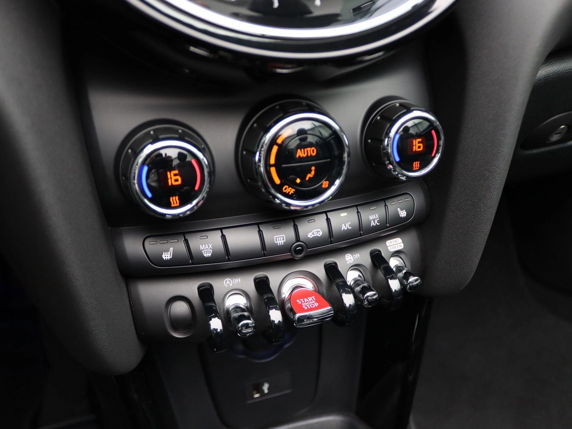 Hoofdafbeelding MINI Cooper Cabrio