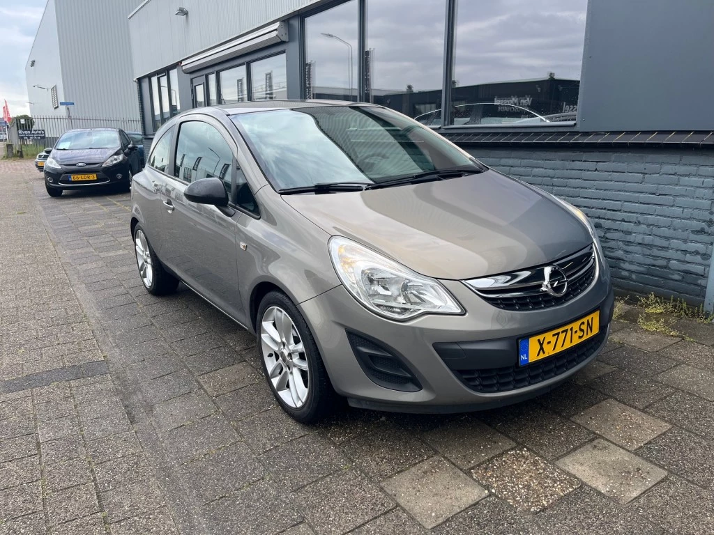 Hoofdafbeelding Opel Corsa