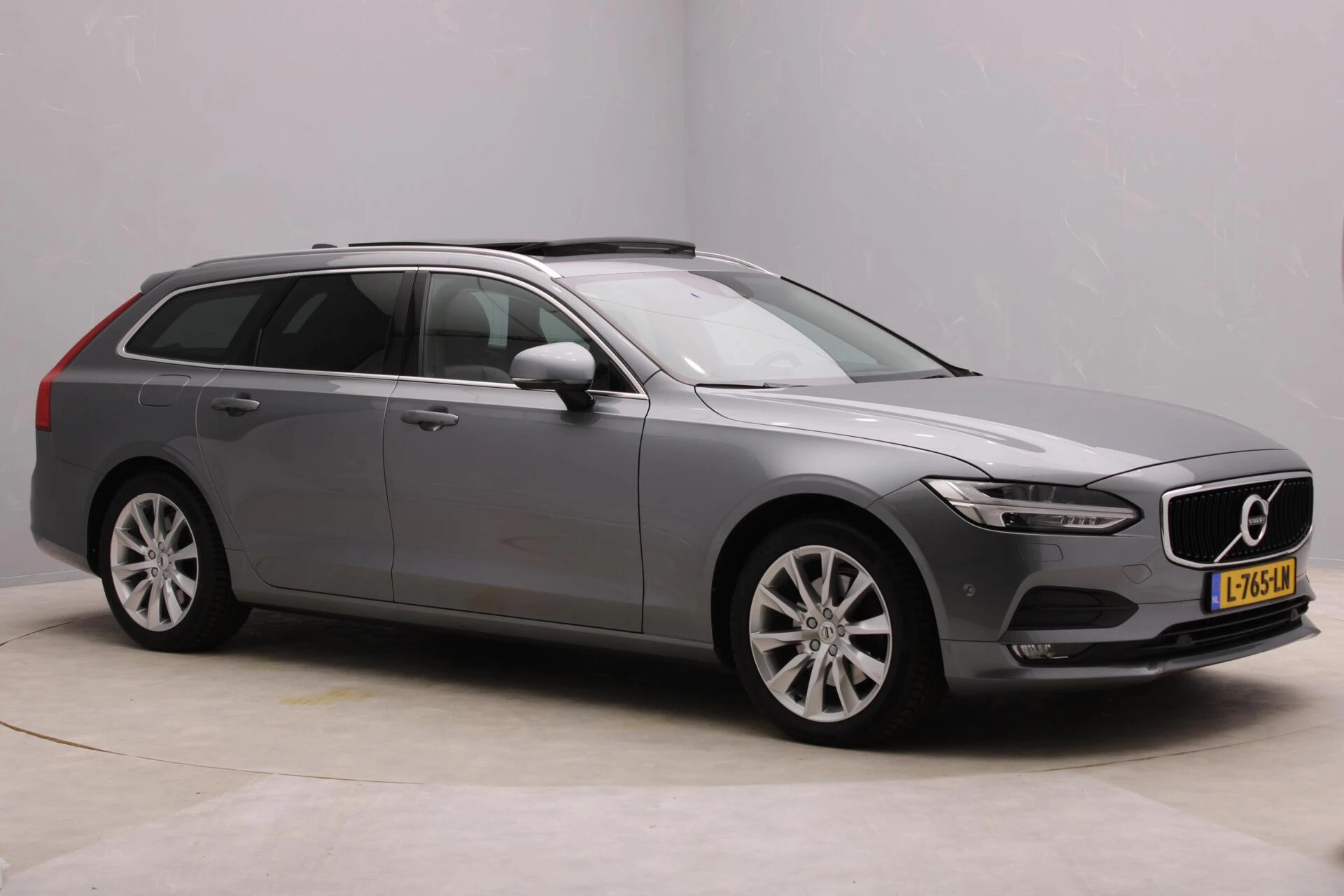 Hoofdafbeelding Volvo V90