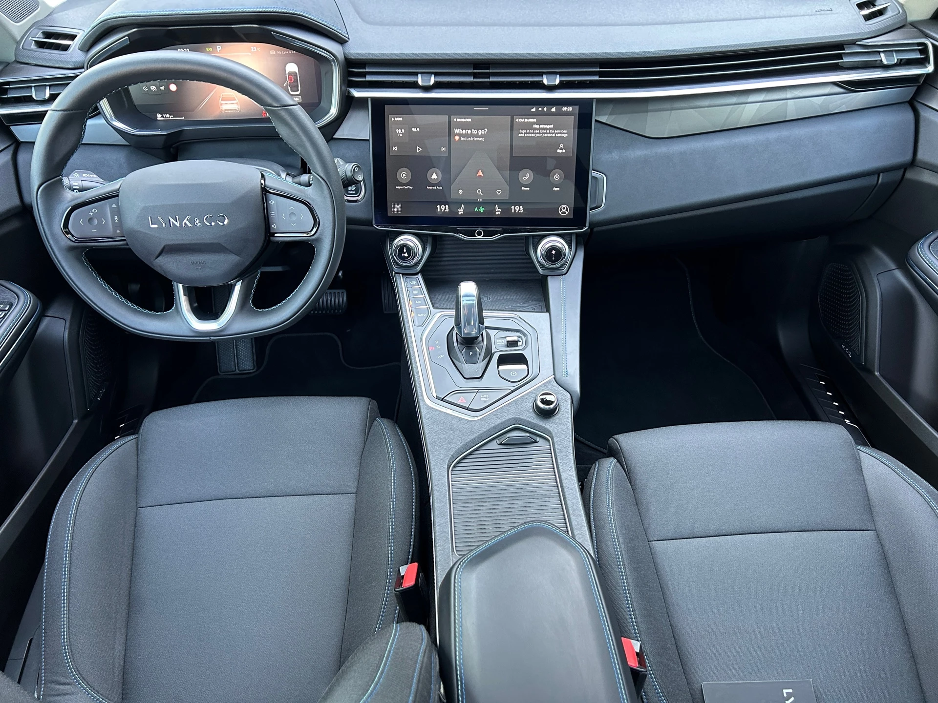 Hoofdafbeelding Lynk & Co 01