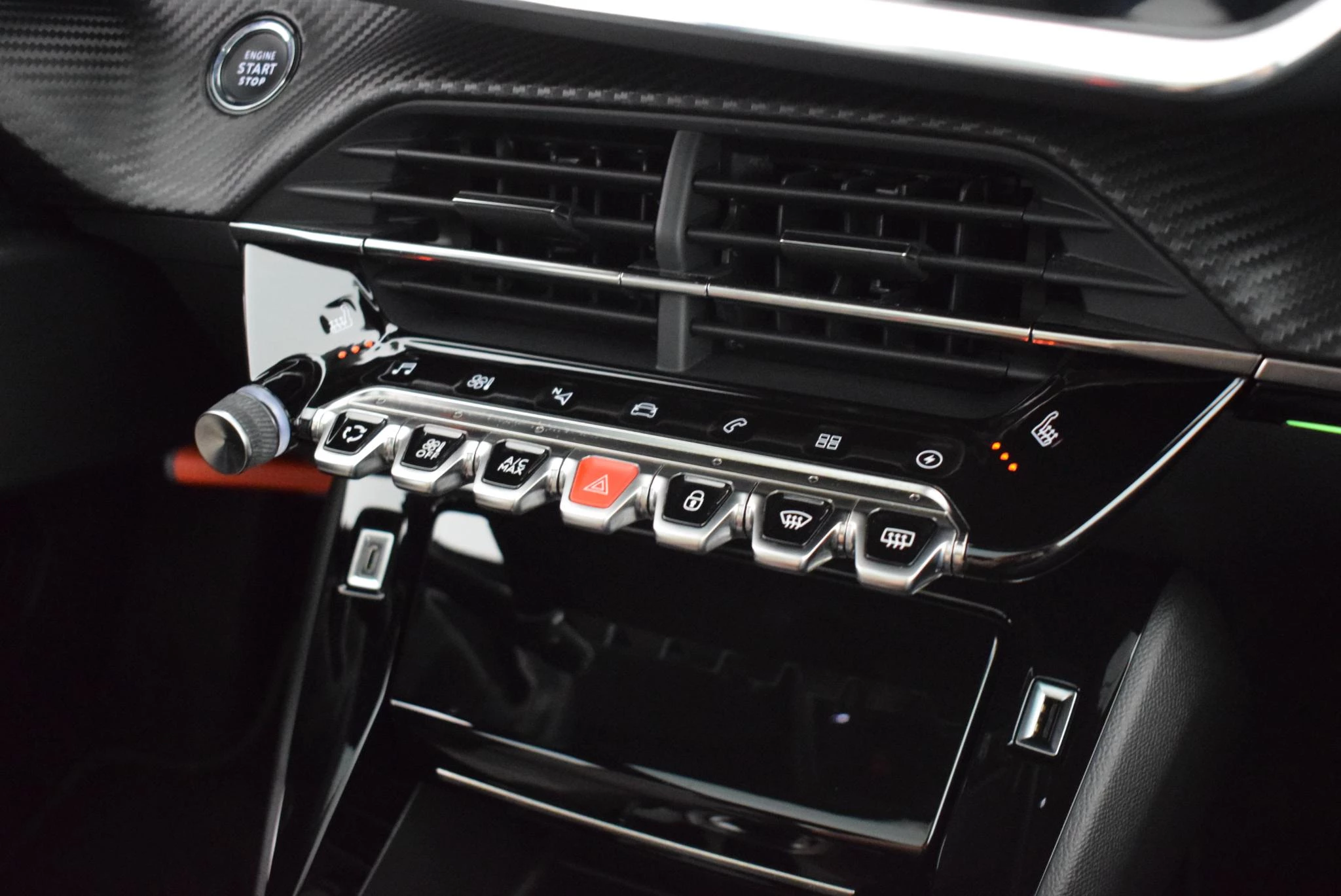 Hoofdafbeelding Peugeot e-208