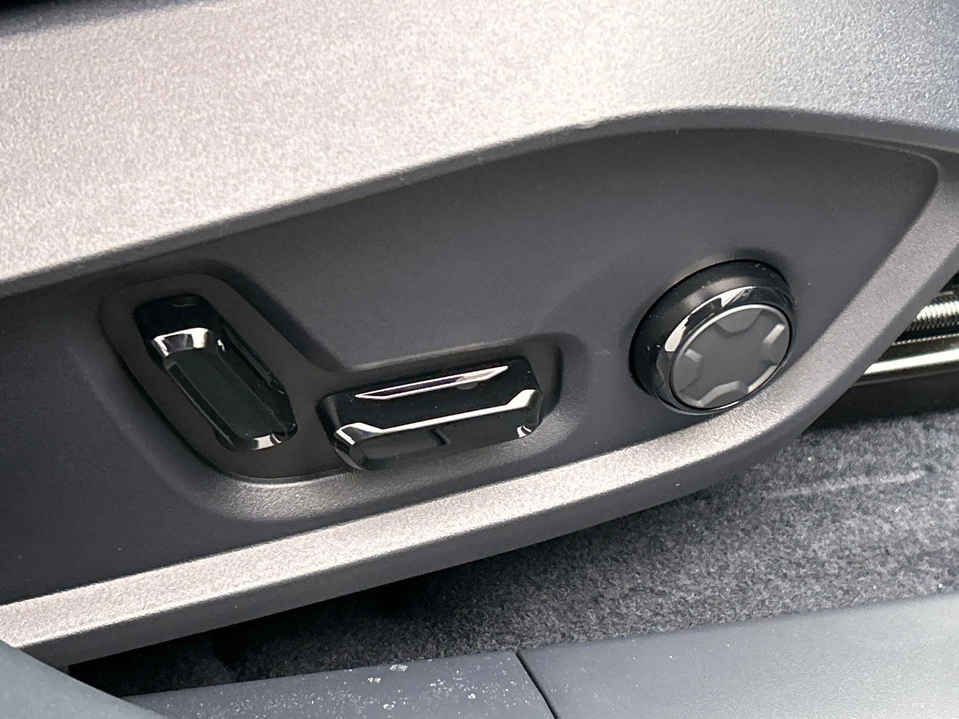 Hoofdafbeelding Lynk & Co 08