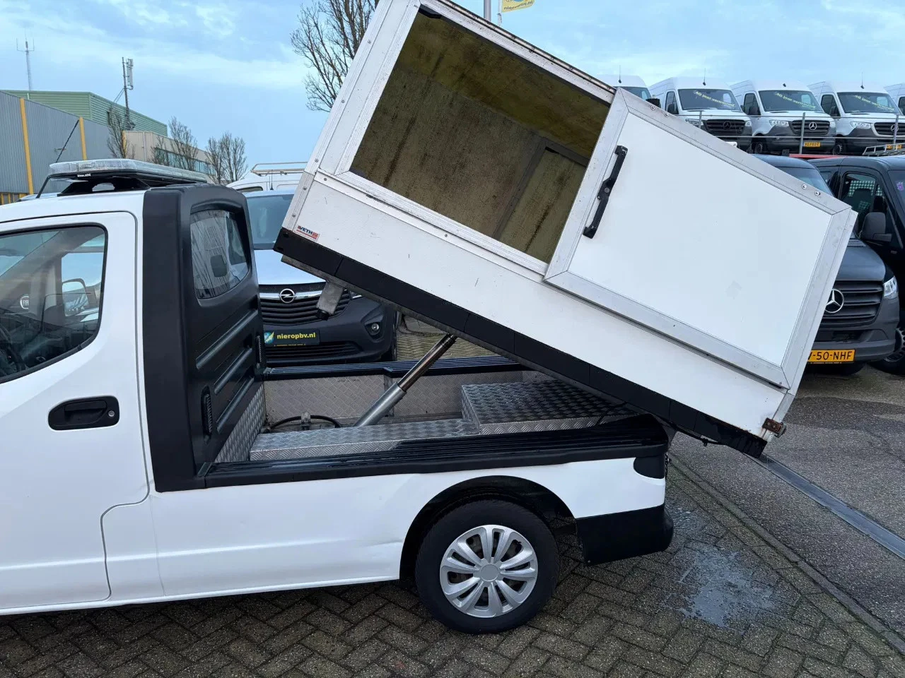 Hoofdafbeelding Nissan NV200
