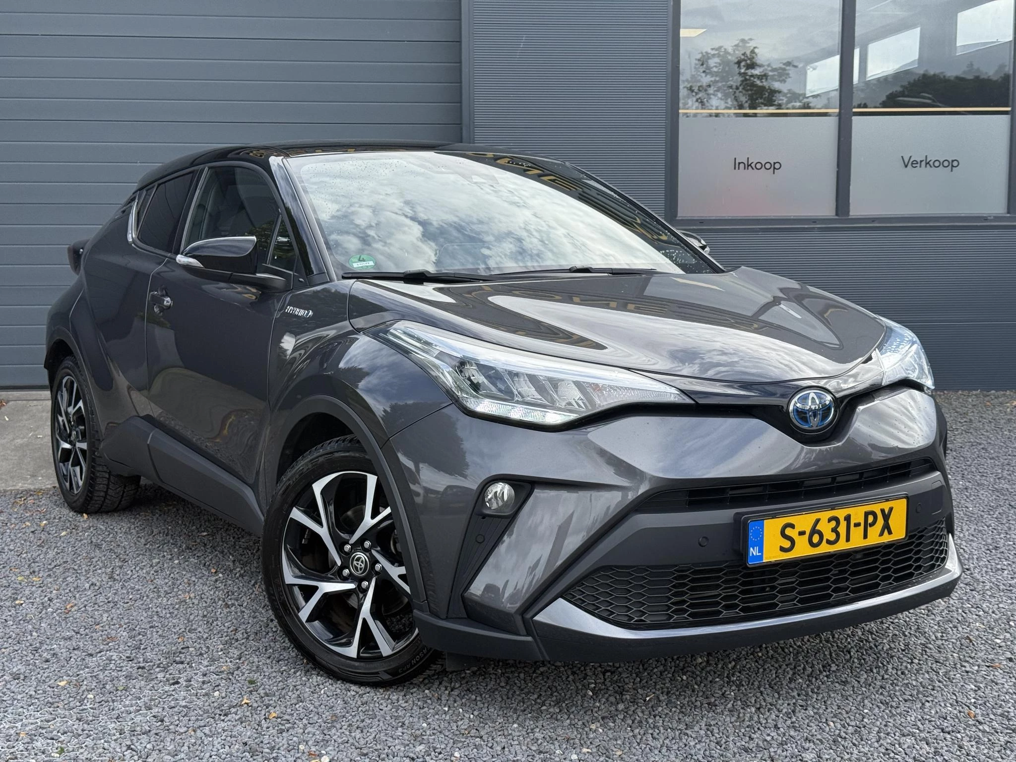 Hoofdafbeelding Toyota C-HR