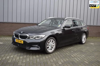 BMW 3-serie Touring 330i 259PK AUT High Executive Edition ORG.NED / LEER / CAMERA / TREKHAAK / HEAD-UP / NAP / CARPLAY