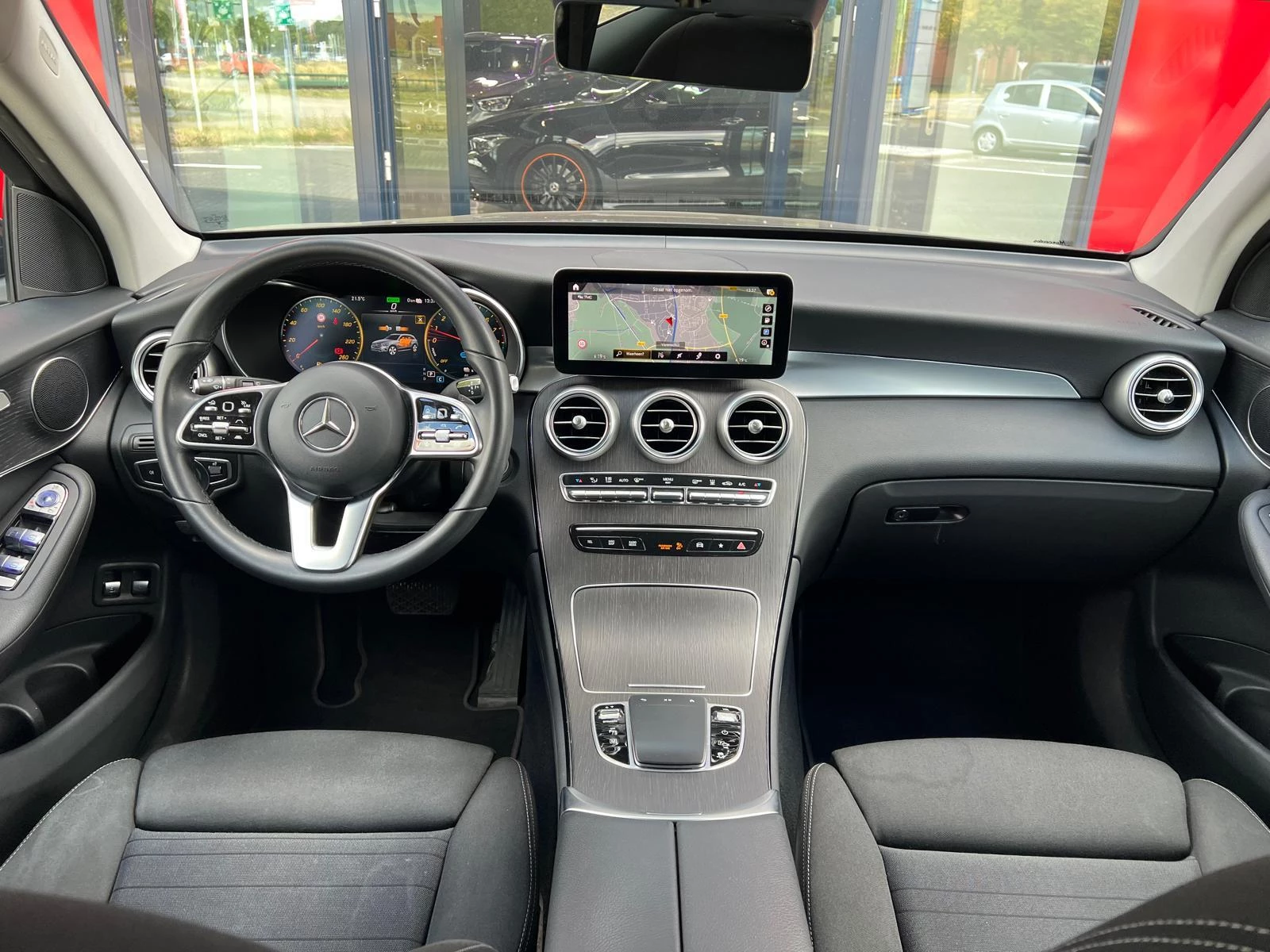 Hoofdafbeelding Mercedes-Benz GLC