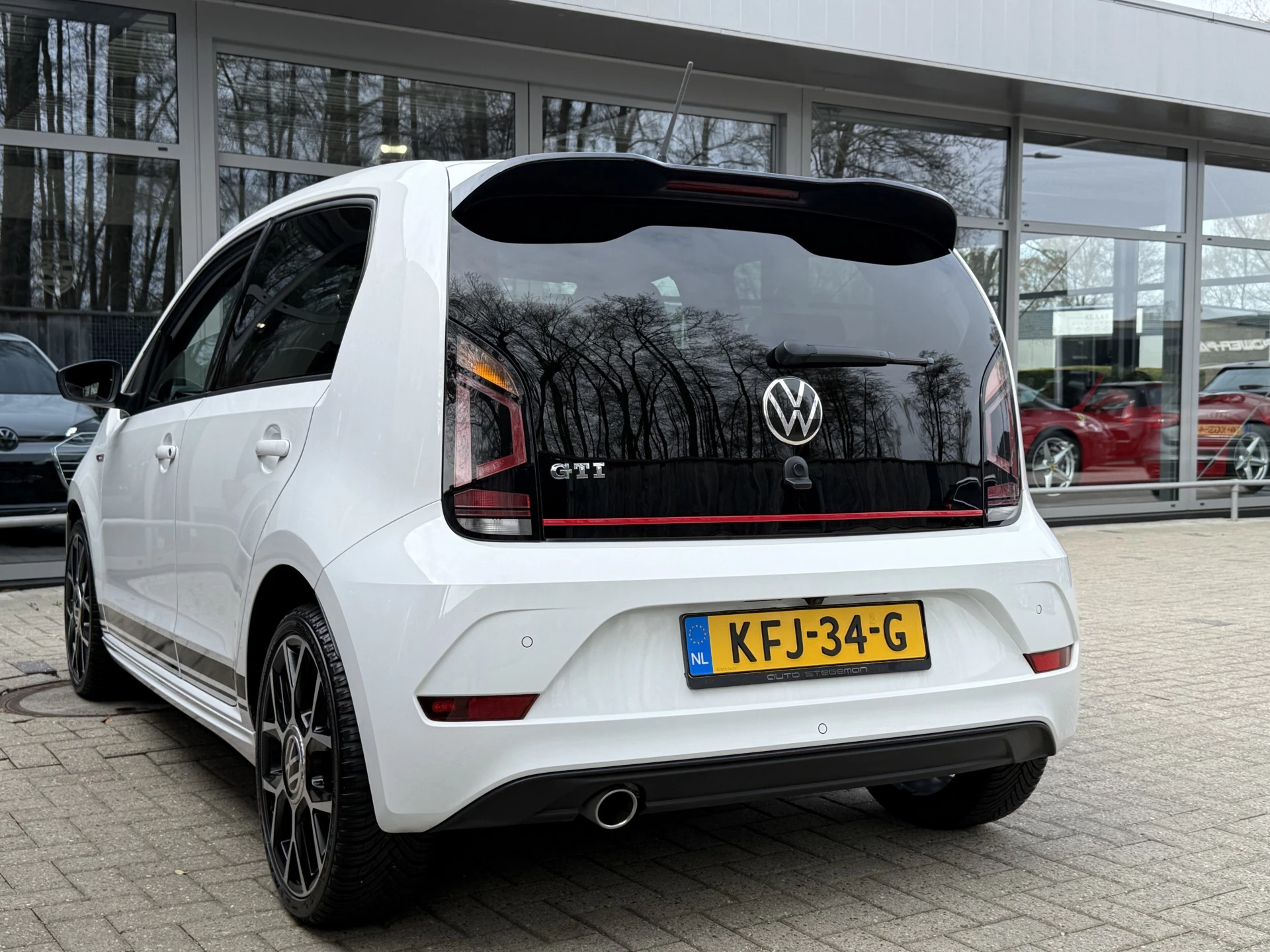 Hoofdafbeelding Volkswagen up!