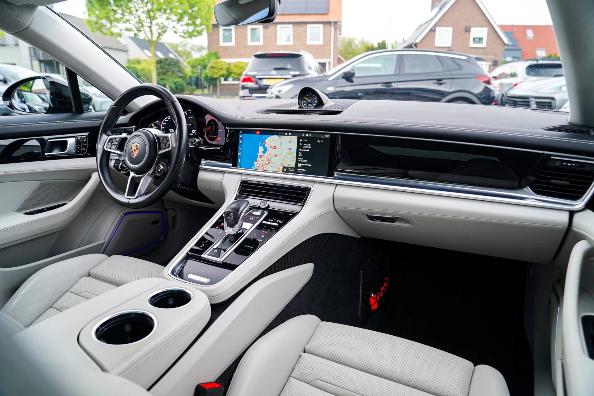 Hoofdafbeelding Porsche Panamera