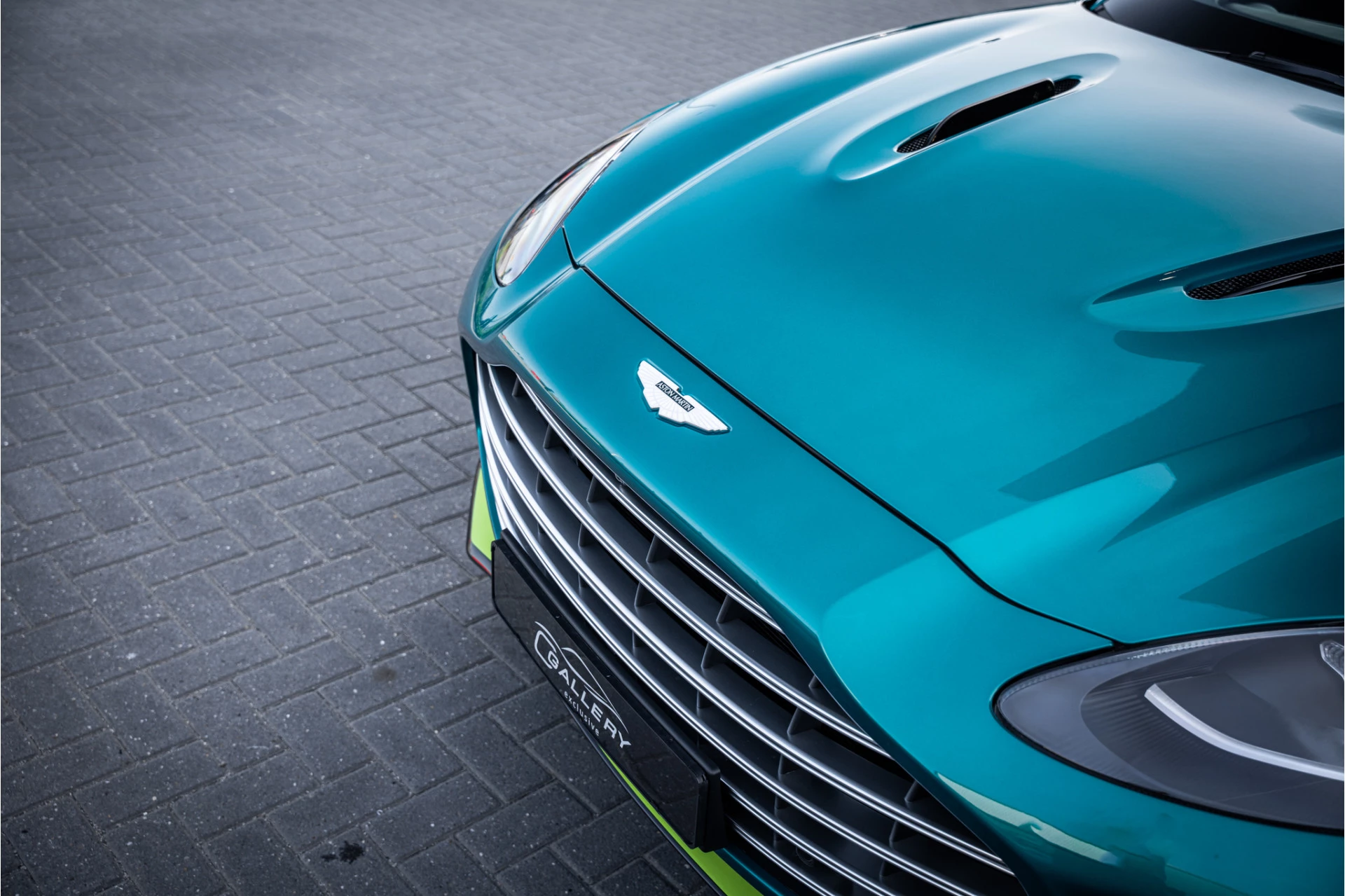 Hoofdafbeelding Aston Martin DBX