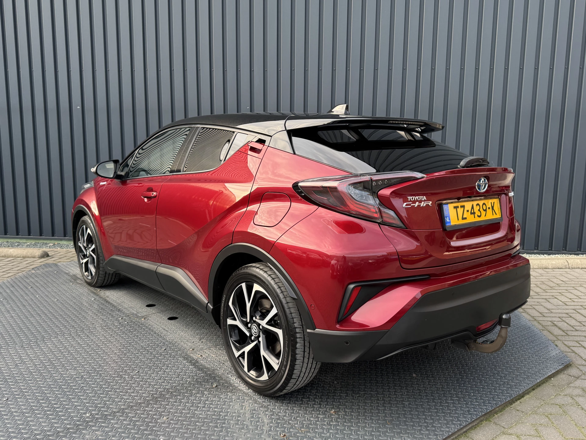 Hoofdafbeelding Toyota C-HR