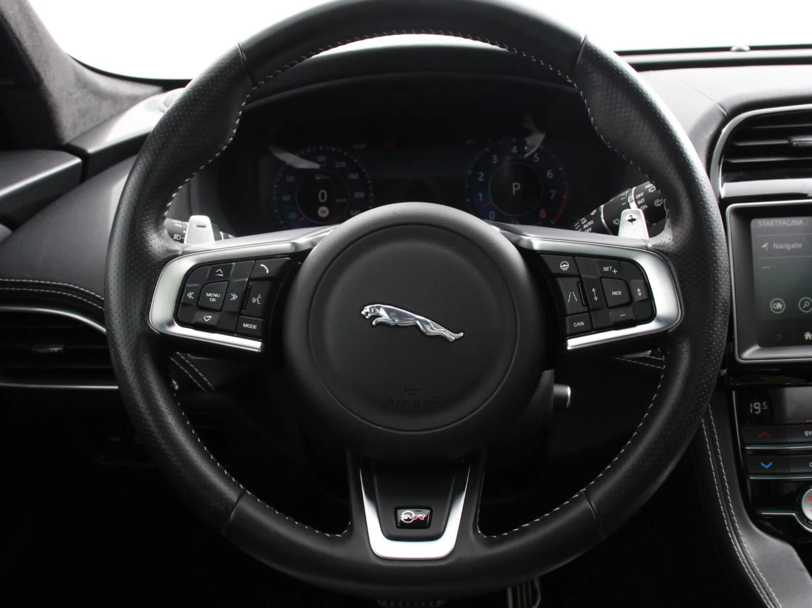 Hoofdafbeelding Jaguar F-PACE