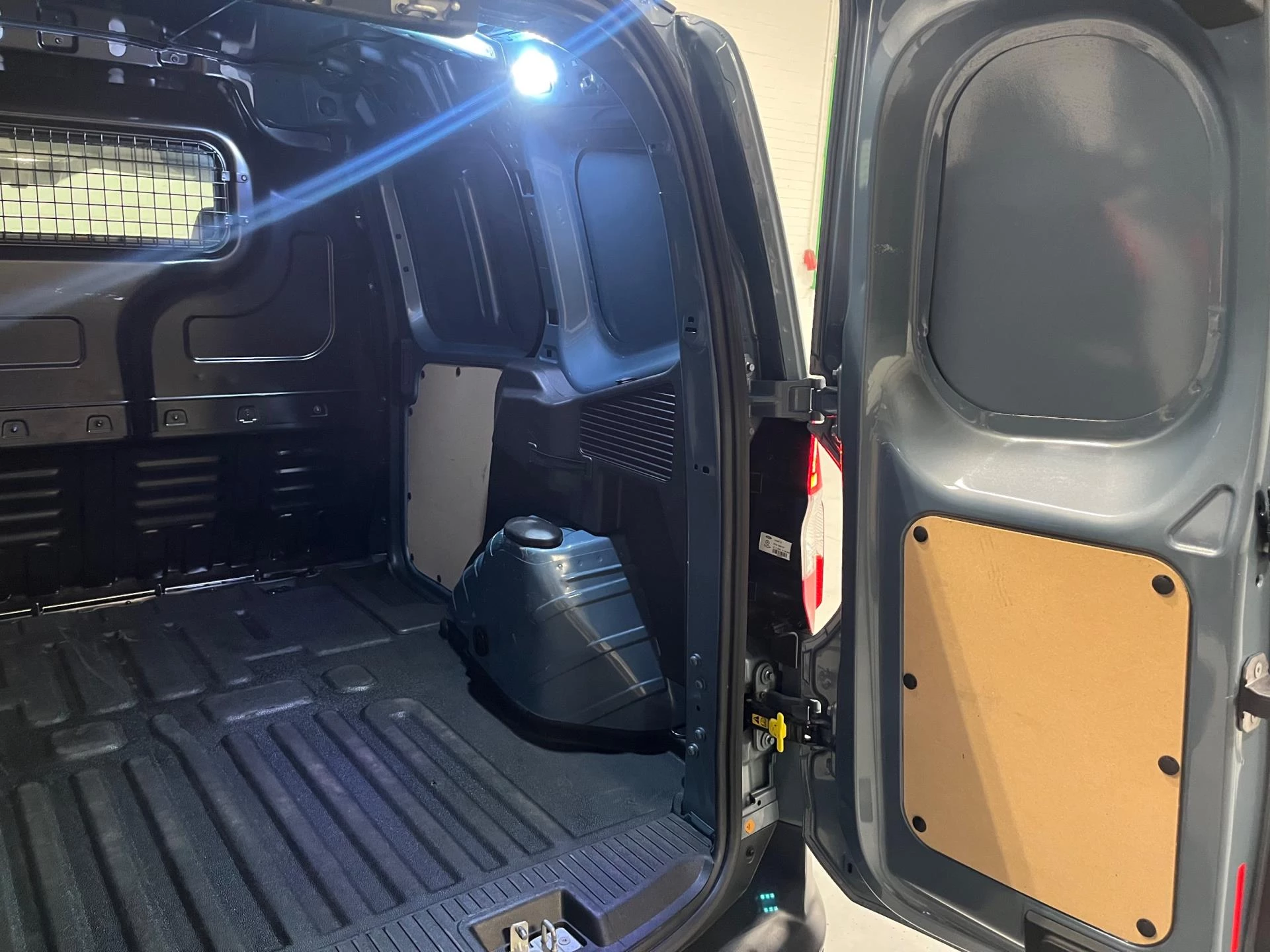 Hoofdafbeelding Ford Transit Courier