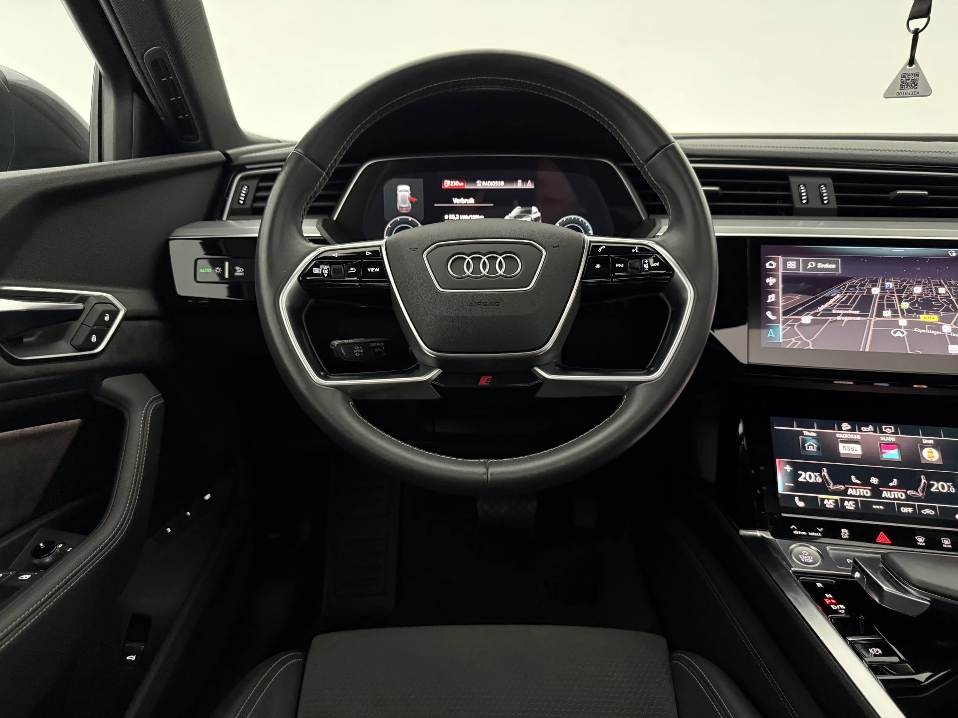 Hoofdafbeelding Audi e-tron