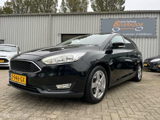 Ford Focus Wagon 1.0 Titanium 6/12 M GARANTIE