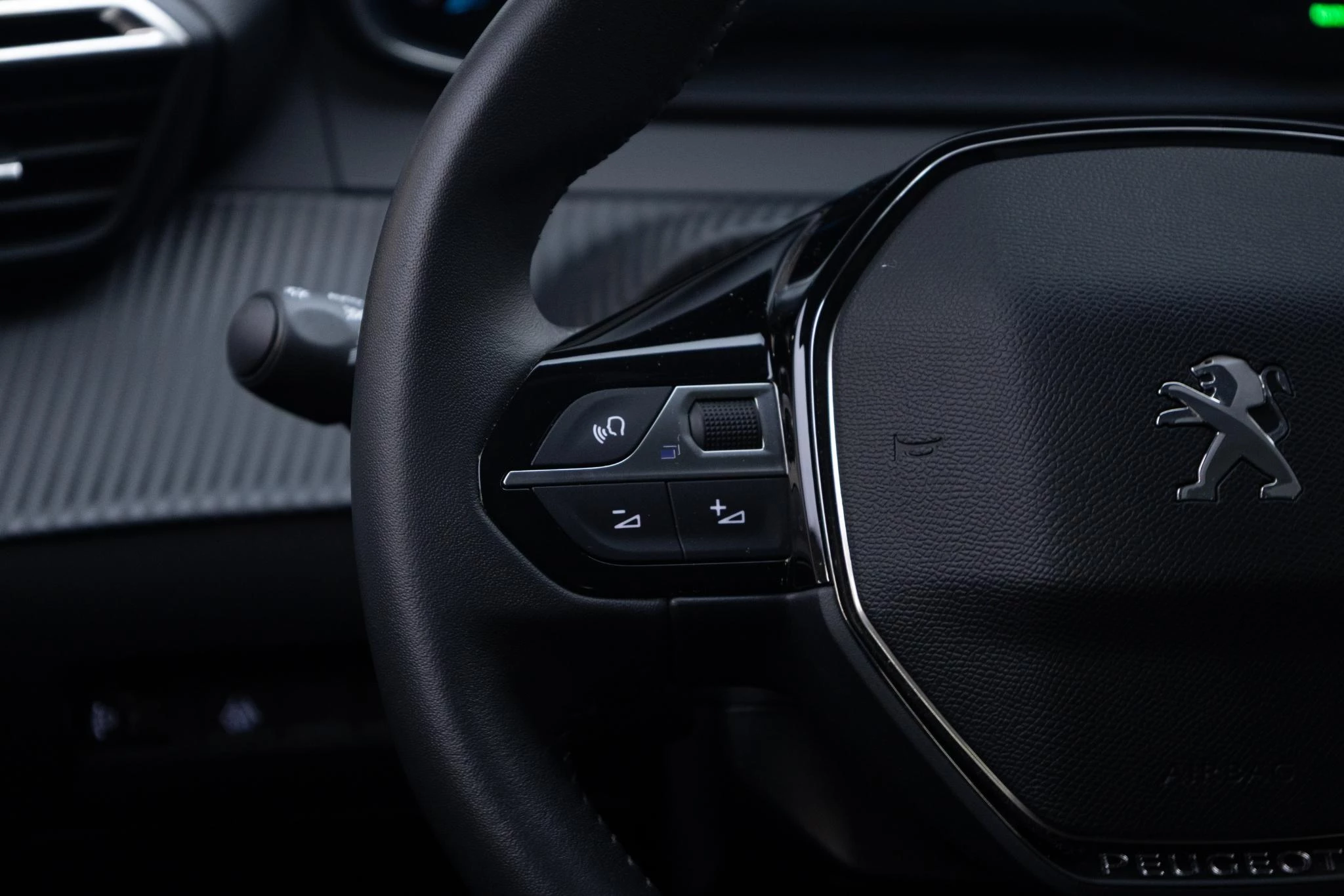 Hoofdafbeelding Peugeot e-208