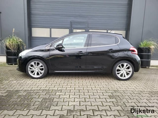 Zeer nette Peugeot 208 1.6 VTi 120 PK Allure/ Pano. dak/ Airco/ Cruise control/ Bluetooth