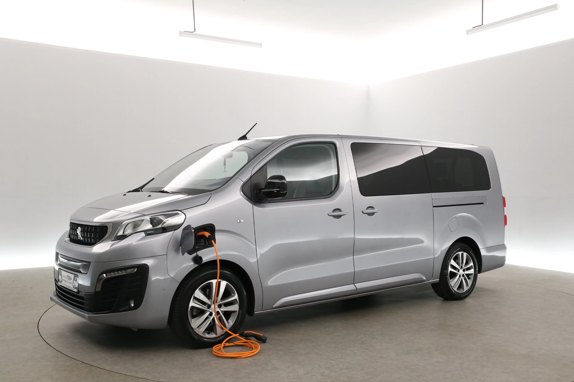 Hoofdafbeelding Peugeot e-Traveller