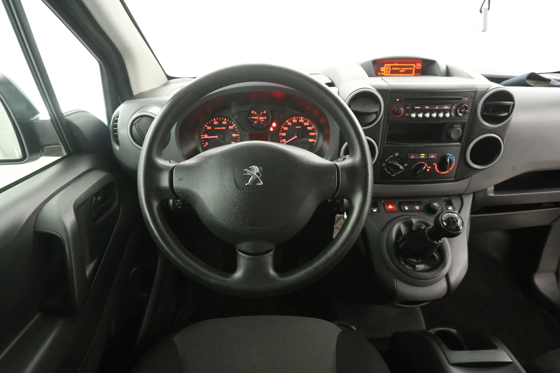 Hoofdafbeelding Peugeot Partner